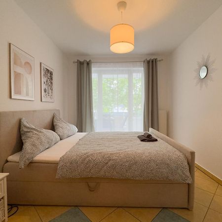 110Qm - 4 Zimmer - Privat Parkplatz - Zentral - Balkon - Mallibase Apartments Kassel Exteriör bild