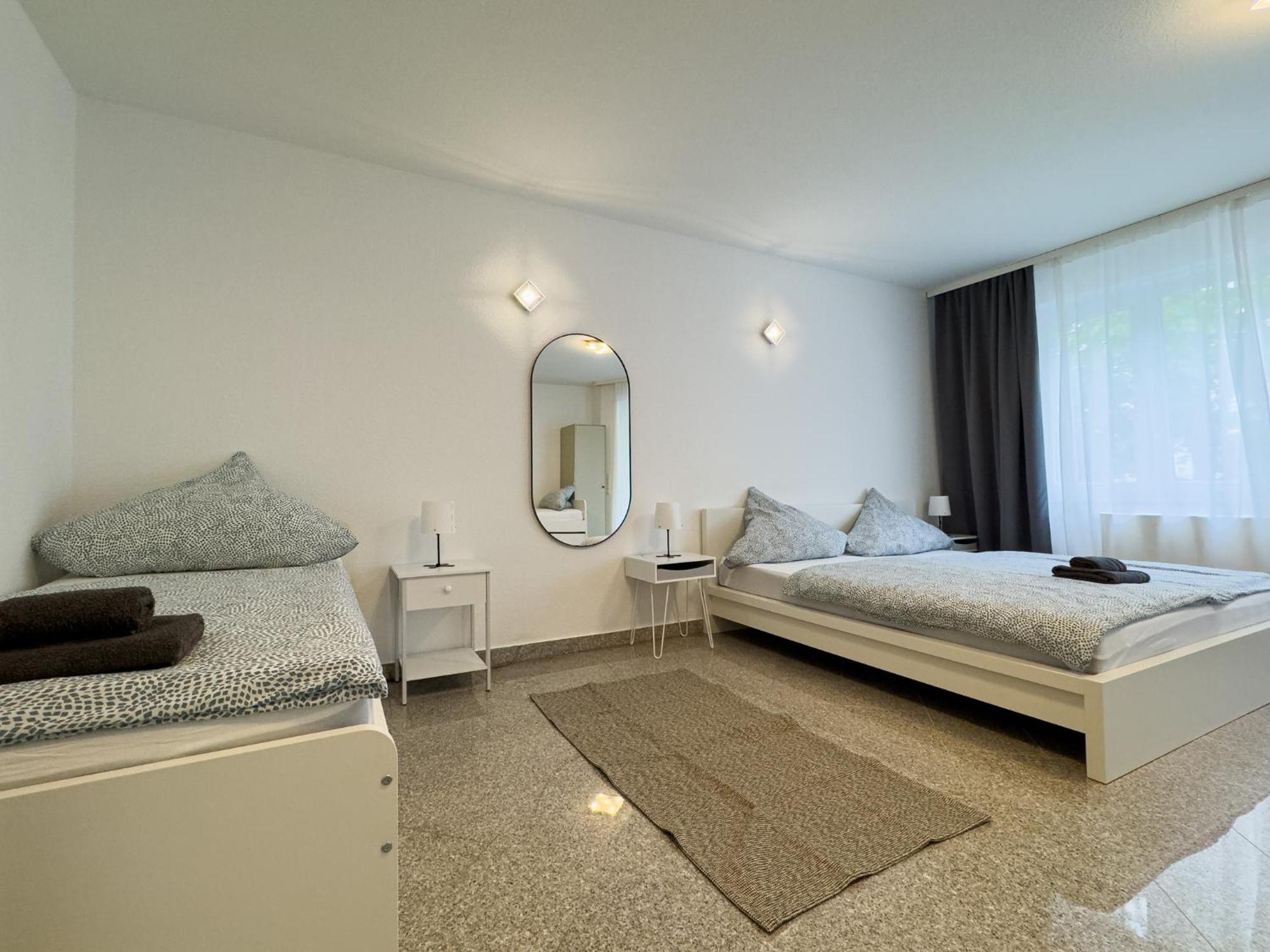 110Qm - 4 Zimmer - Privat Parkplatz - Zentral - Balkon - Mallibase Apartments Kassel Exteriör bild
