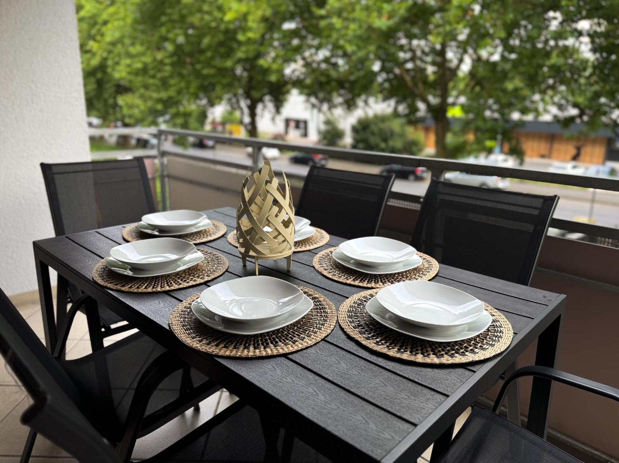 110Qm - 4 Zimmer - Privat Parkplatz - Zentral - Balkon - Mallibase Apartments Kassel Exteriör bild